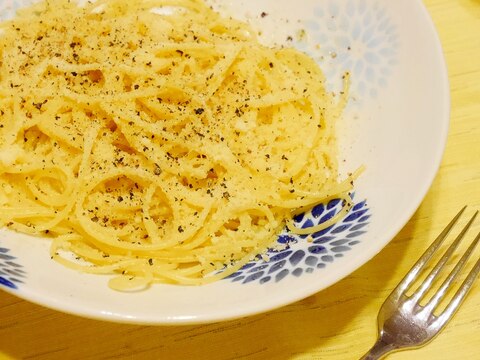 節約パスタ★カチョエペペ風チーズパスタ